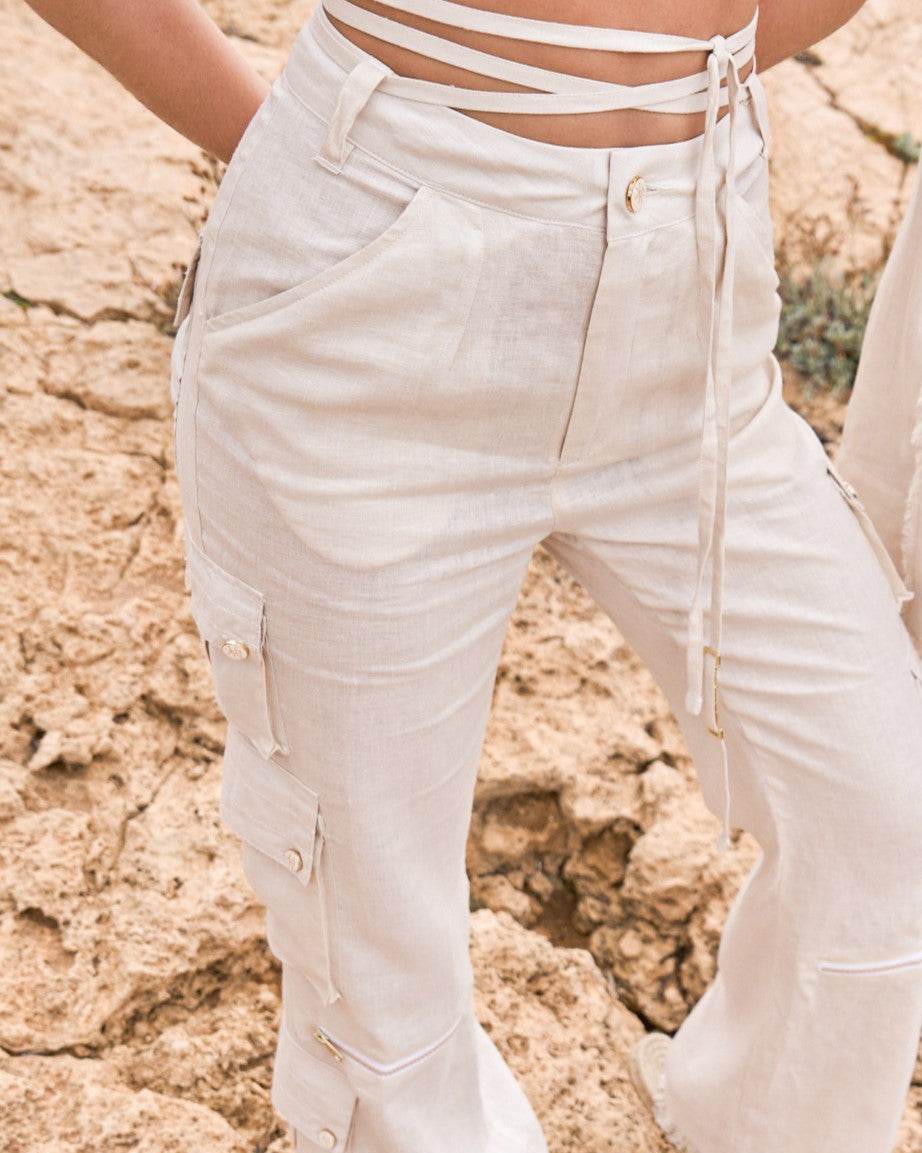 
                    
                      KOUFONISIA Linen Cargo Pants - KERSY STRAUSS
                    
                  