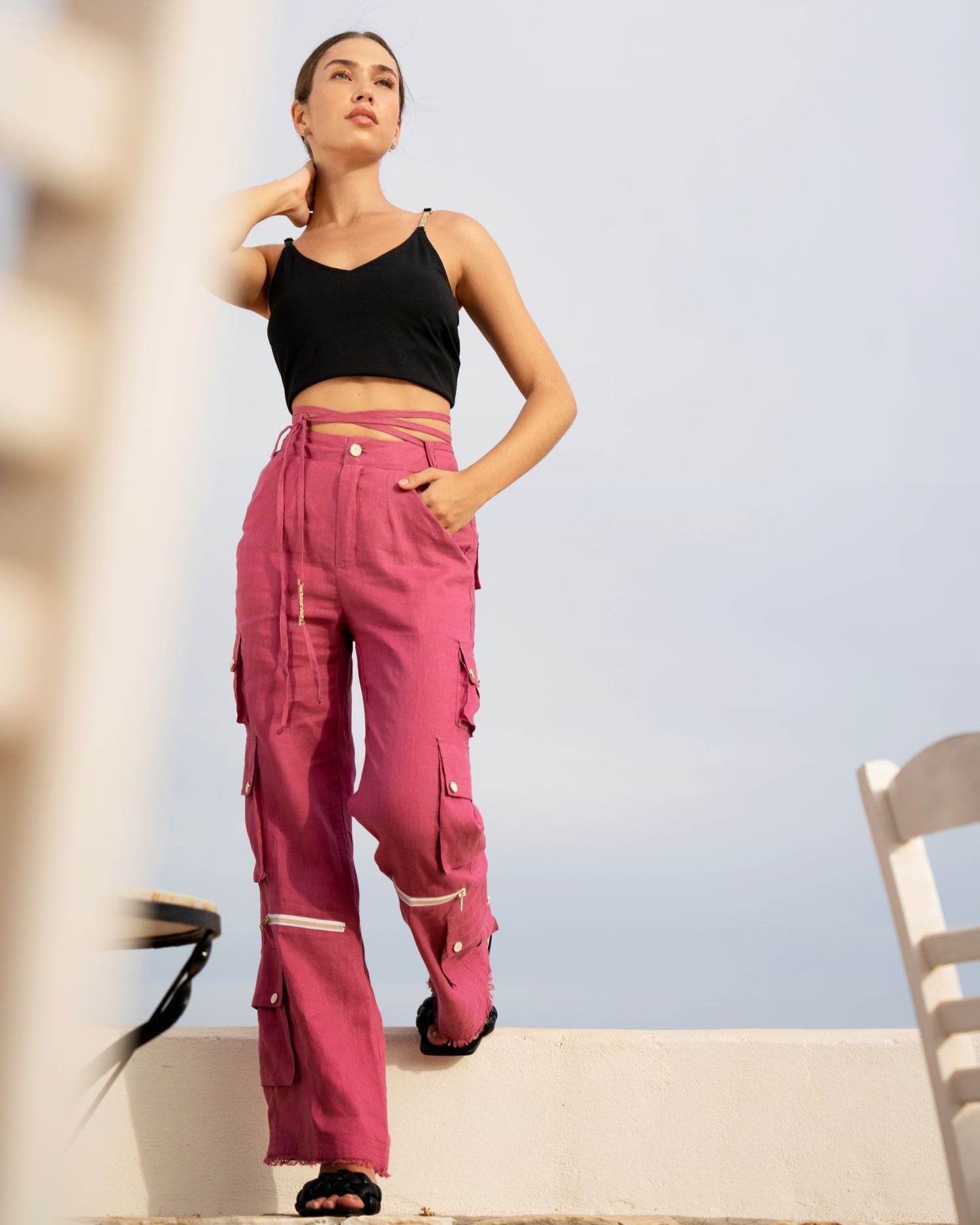 
                    
                      KOUFONISIA Linen Cargo Pants - KERSY STRAUSS
                    
                  