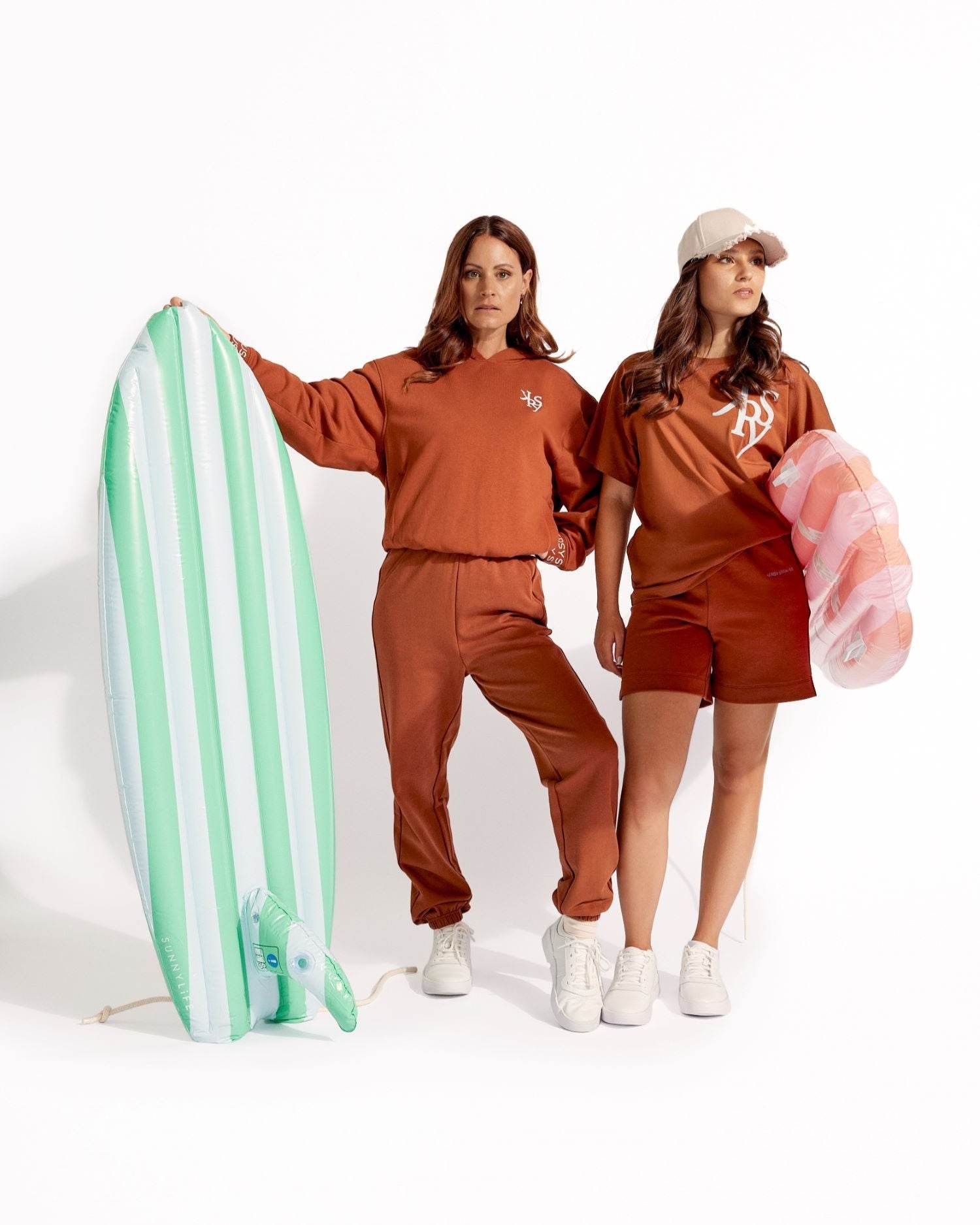 
                    
                      KERSY Studio Sweat Midi Shorts - KERSY STRAUSS
                    
                  