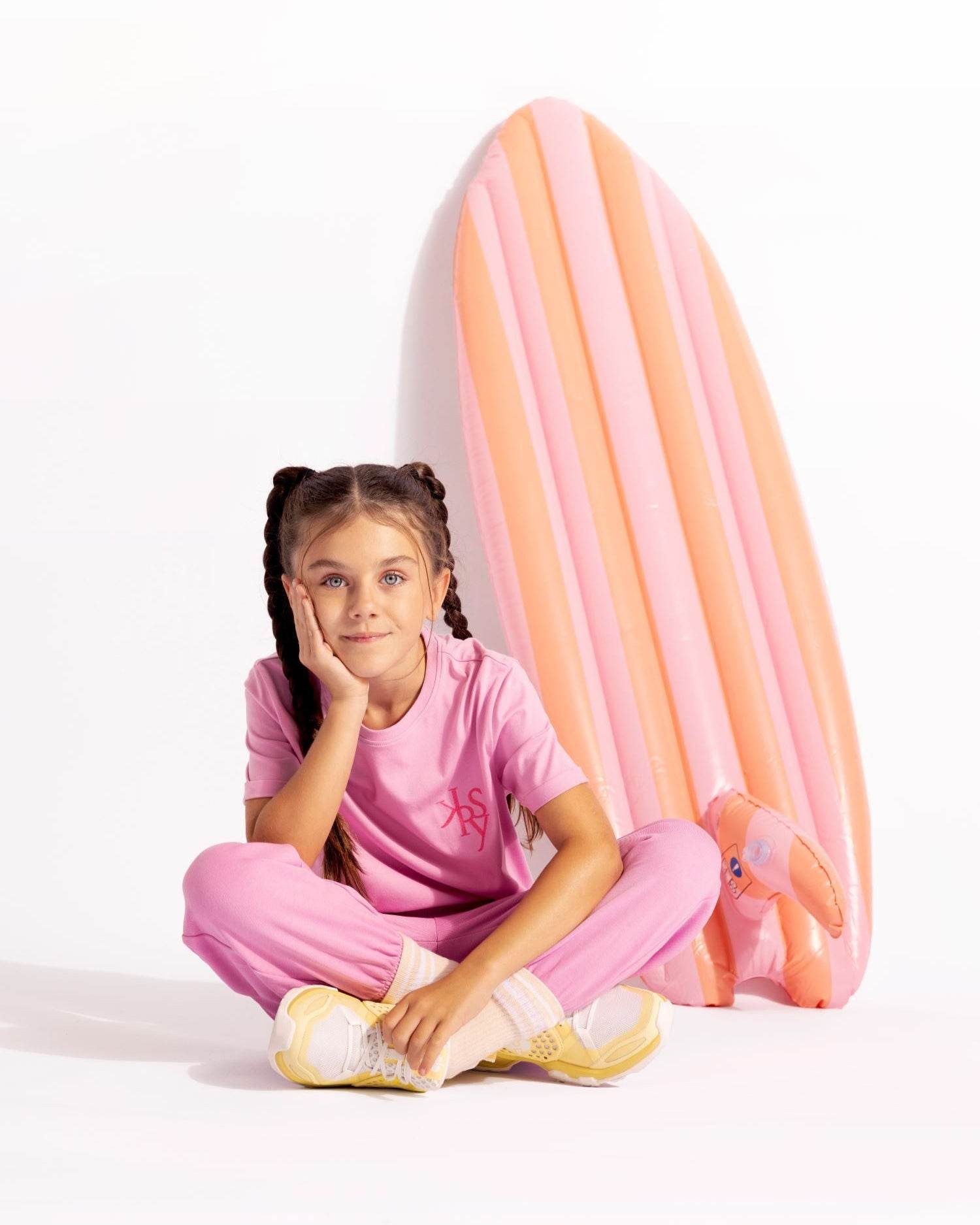 
                    
                      KERSY Studio Kids T-shirt - KERSY STRAUSS
                    
                  