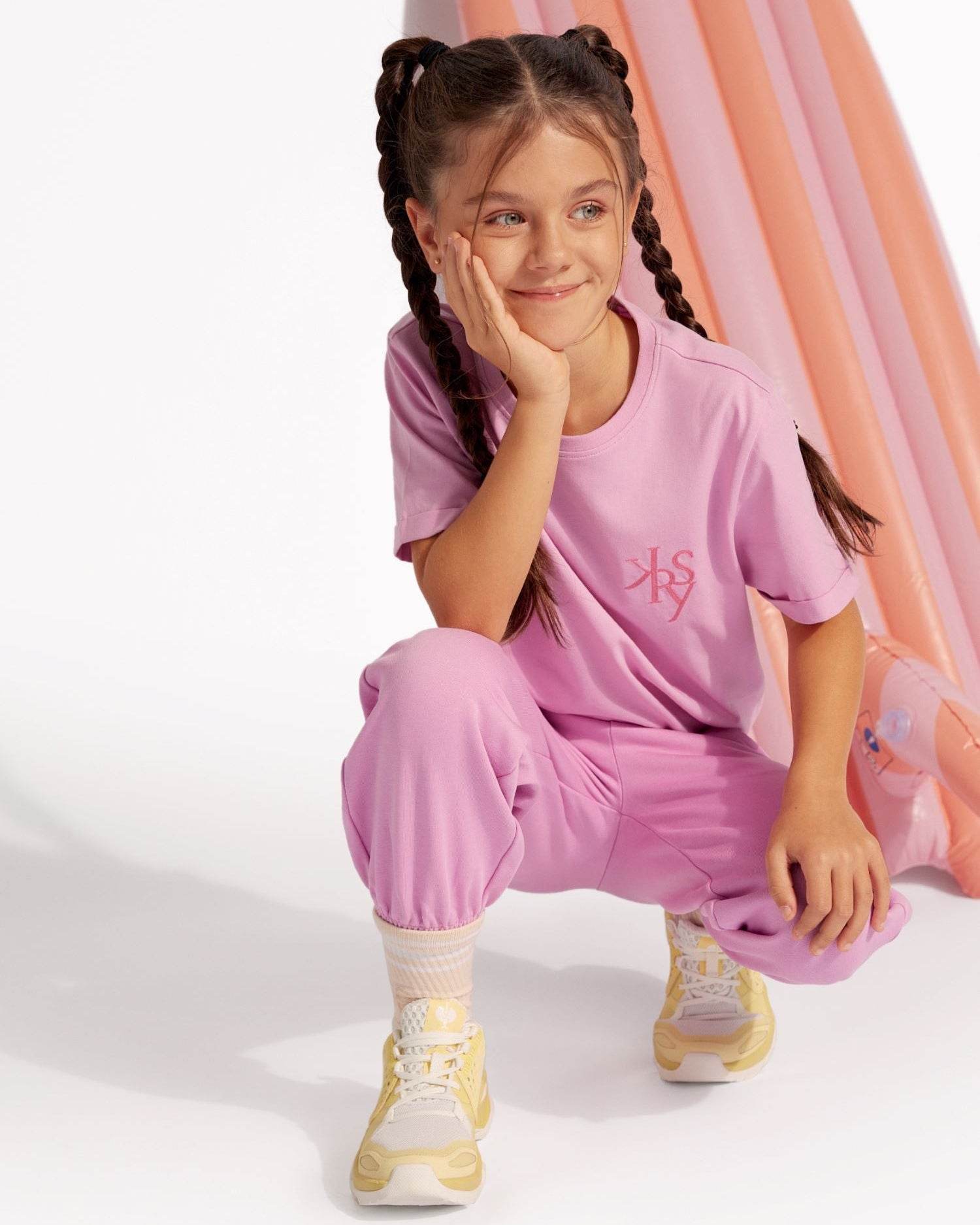 
                    
                      KERSY Studio Kids T-shirt - KERSY STRAUSS
                    
                  