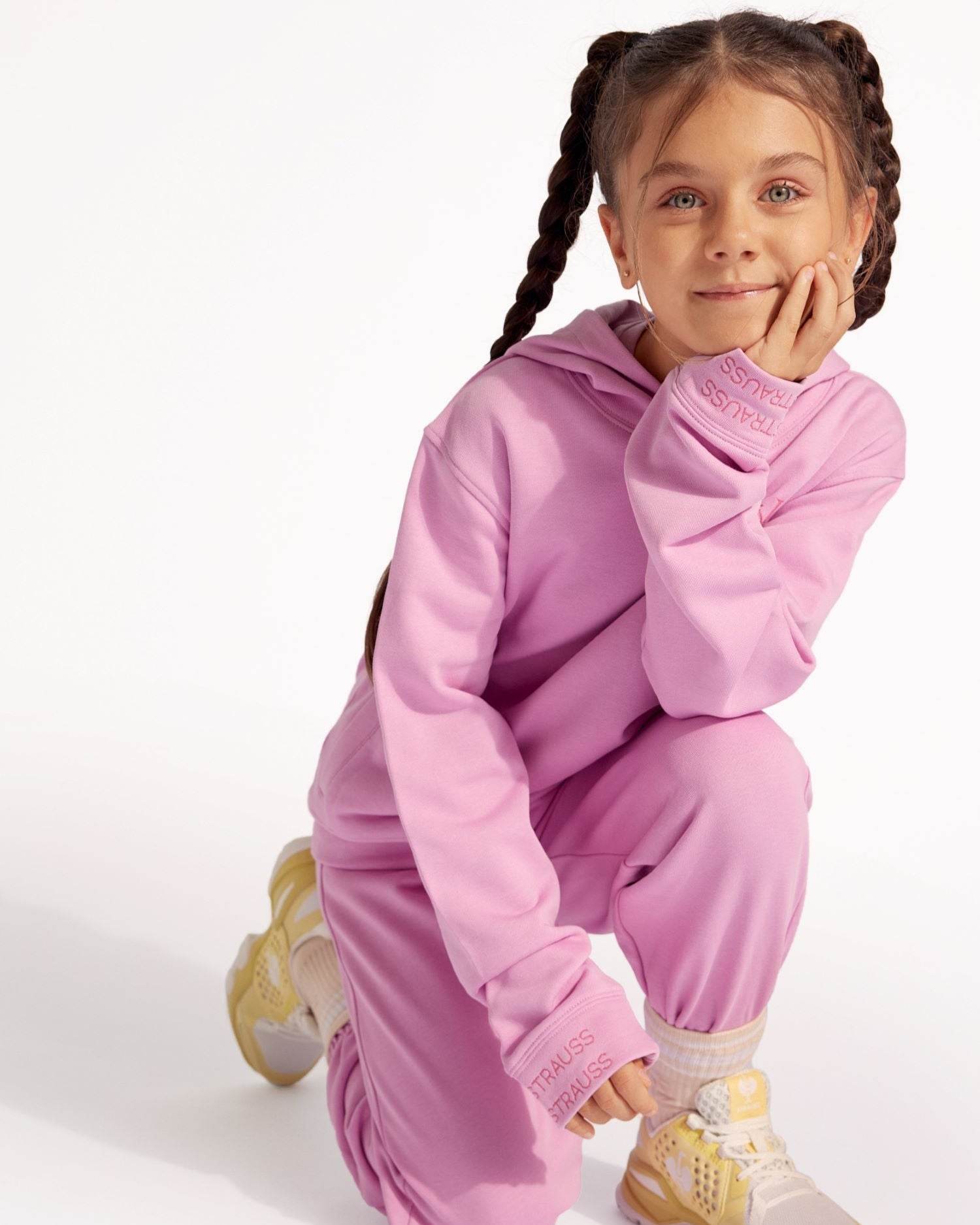 
                    
                      KERSY Studio Kids Sweat Hoodie - KERSY STRAUSS
                    
                  