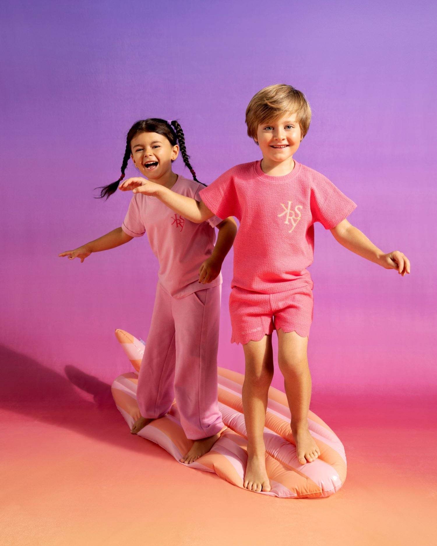 
                    
                      KOUFONISIA Kids Smocked Shorts - KERSY STRAUSS
                    
                  