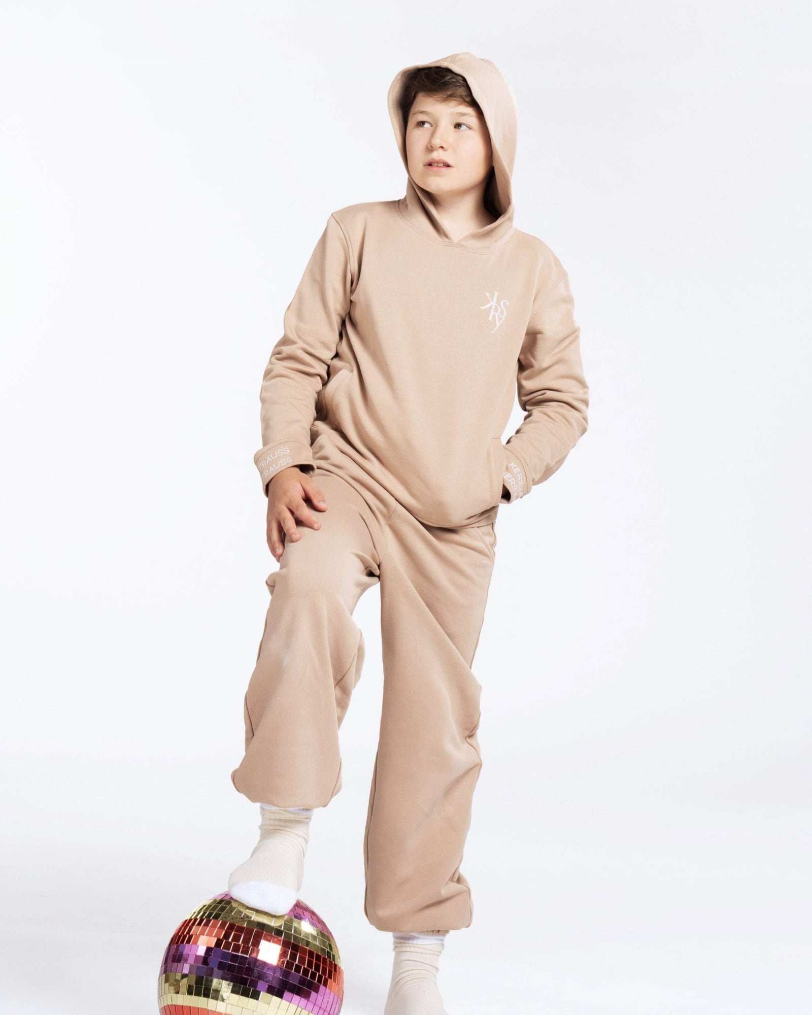 
                    
                      KERSY Studio Kids Sweat Hoodie - KERSY STRAUSS
                    
                  