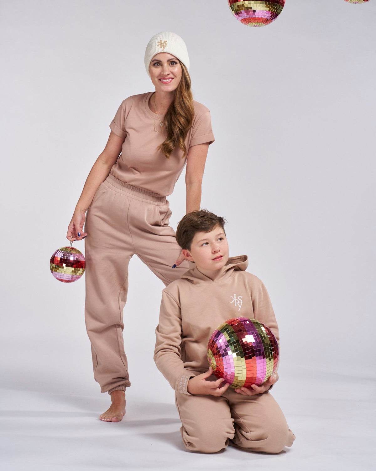 
                    
                      KERSY Studio Sweat Pants - KERSY STRAUSS
                    
                  