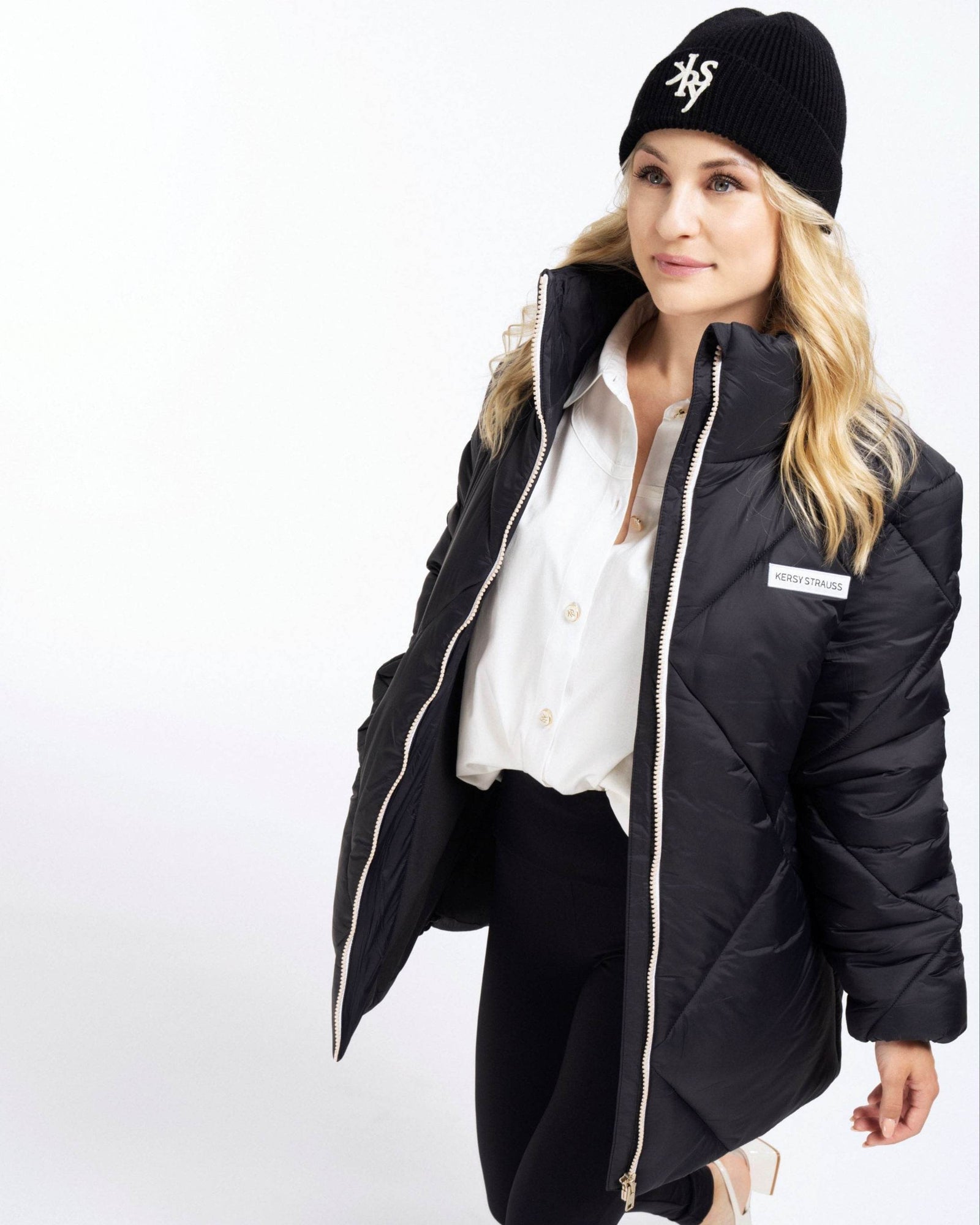 
                    
                      KERSY Studio Puffer Jacket - KERSY STRAUSS
                    
                  