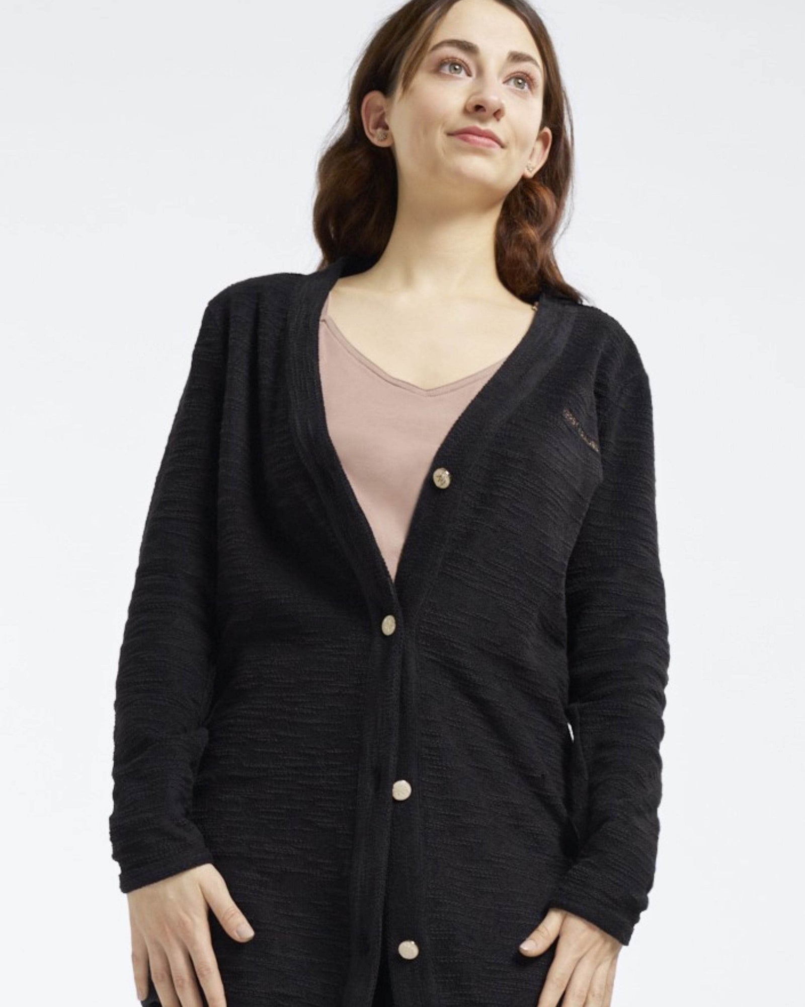 
                    
                      KERSY Studio Cardigan - KERSY STRAUSS
                    
                  