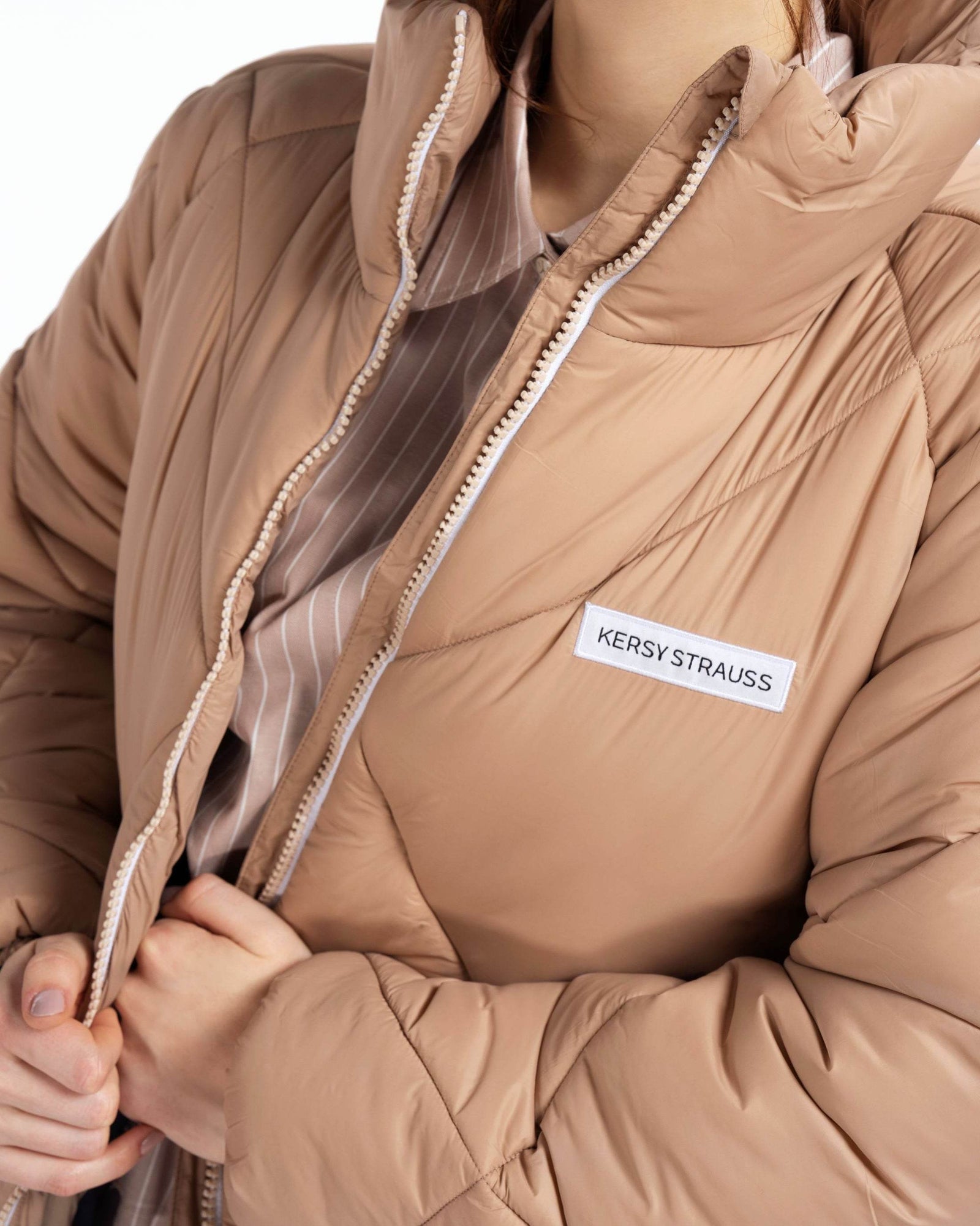 
                    
                      KERSY Studio Puffer Jacket - KERSY STRAUSS
                    
                  