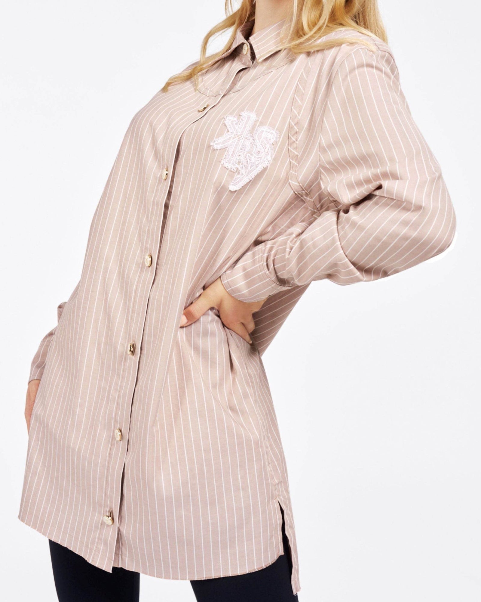 
                    
                      KERSY Studio Blouse - KERSY STRAUSS
                    
                  