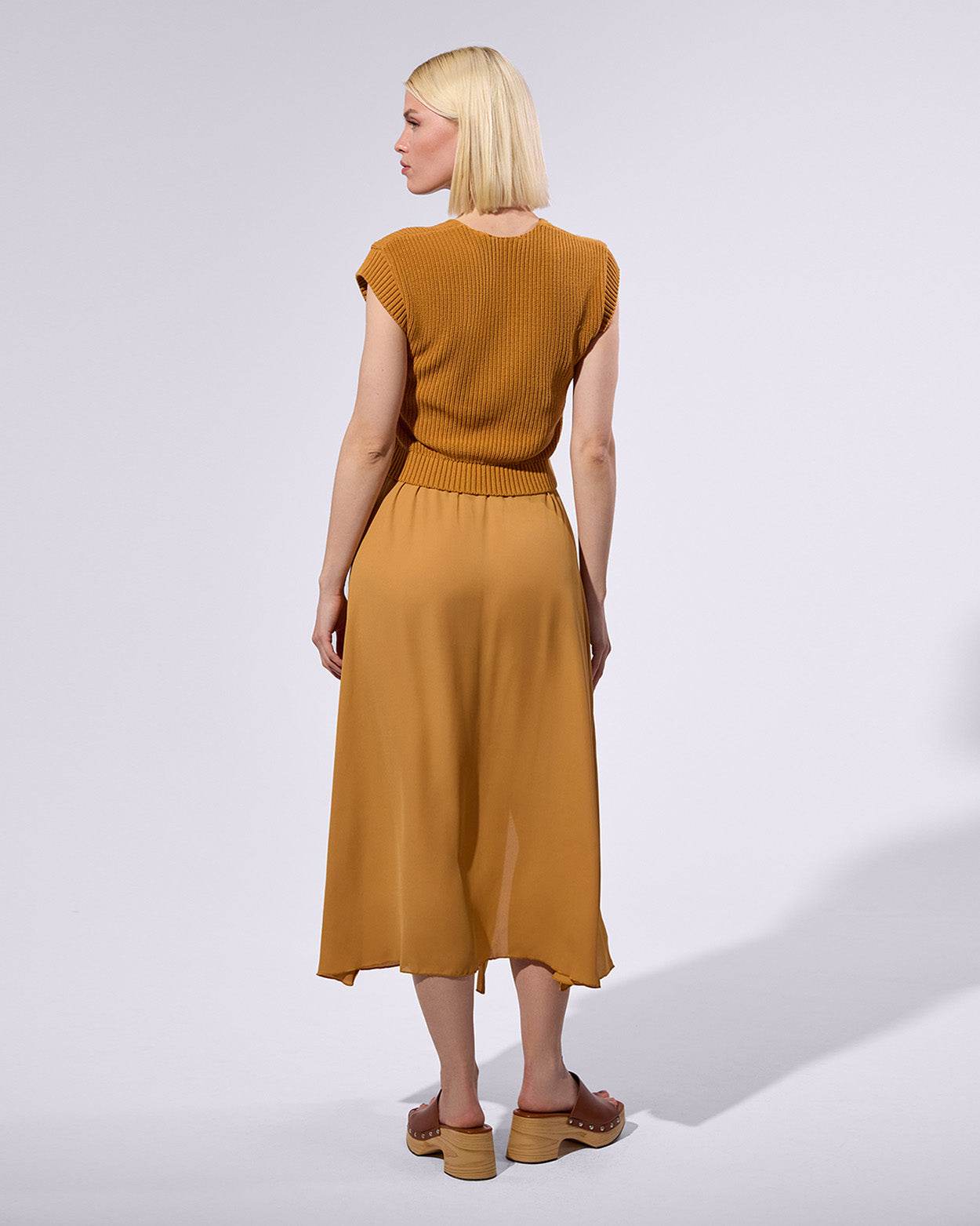 
                    
                      Crepe Mousseline long Skirt - KERSY STRAUSS
                    
                  
