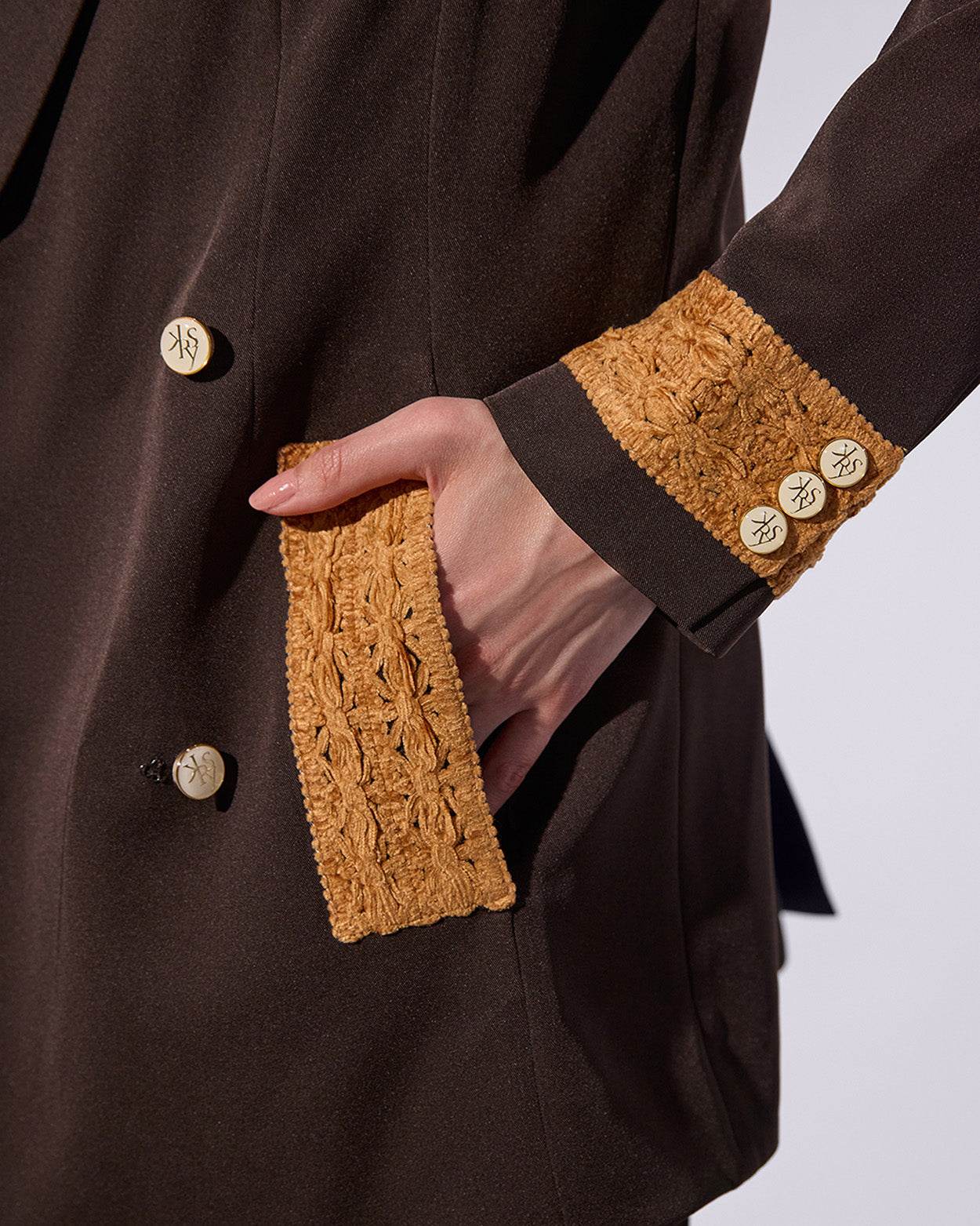 
                    
                      Cady Blazer - KERSY STRAUSS
                    
                  