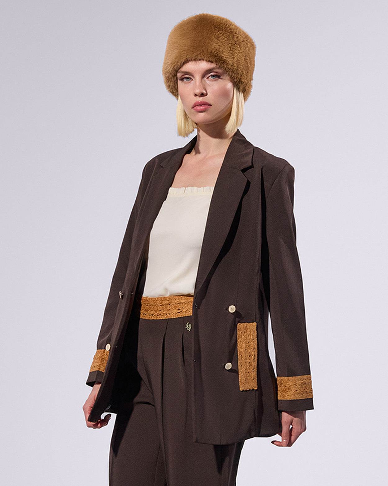 
                    
                      Cady Blazer - KERSY STRAUSS
                    
                  