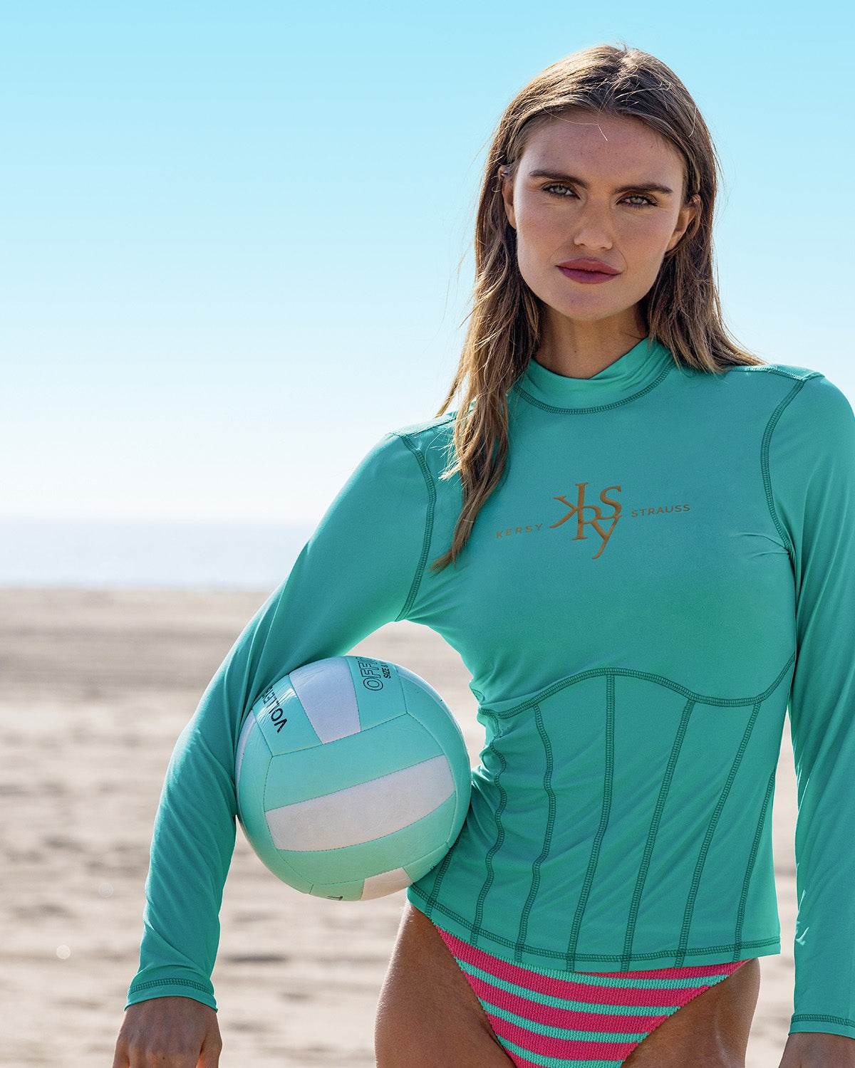 
                    
                      Rashguard UV Shirt - KERSY STRAUSS
                    
                  