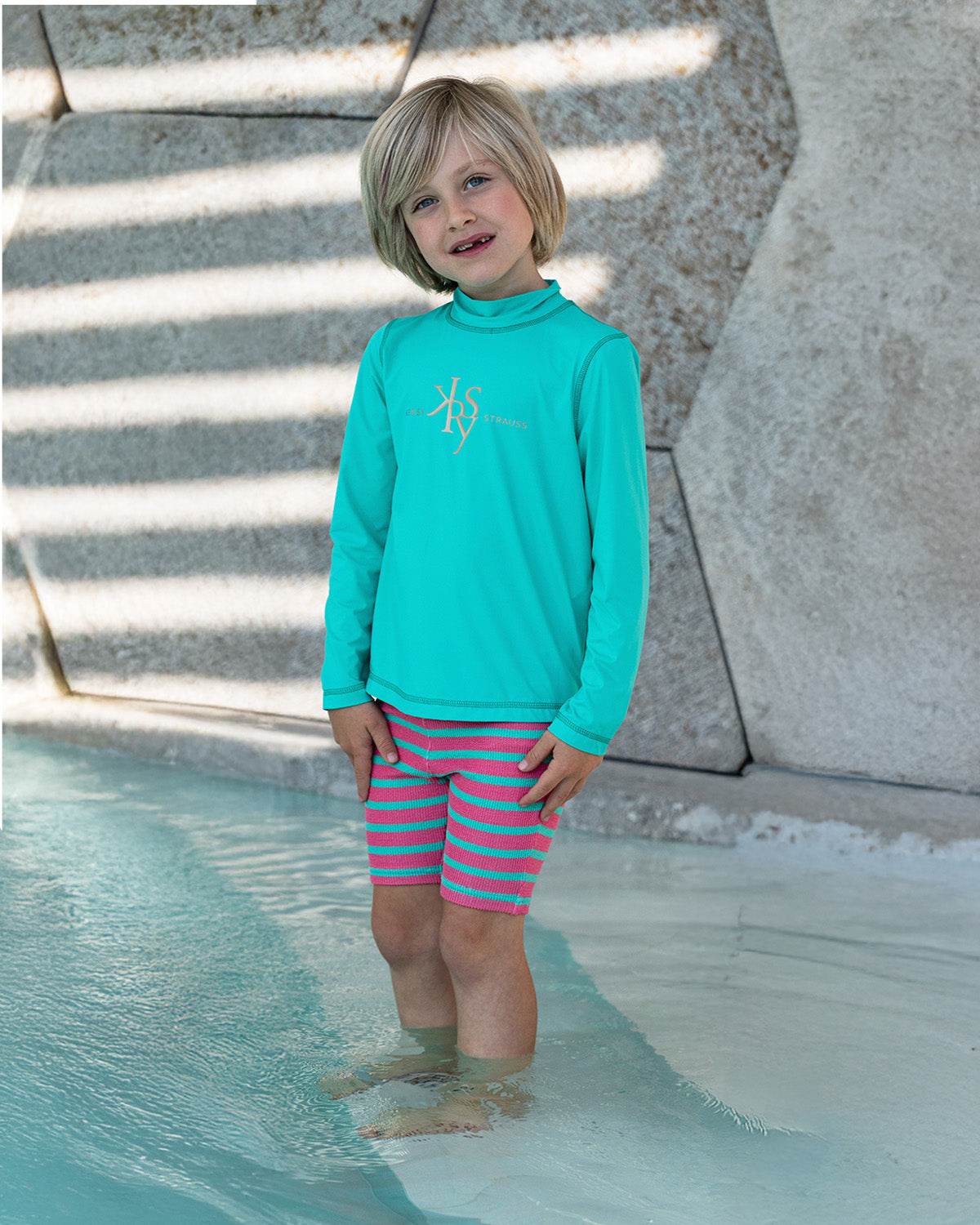 
                    
                      Kids Rashguard UV Shirt - KERSY STRAUSS
                    
                  